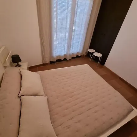 Cal Roger Monsonis Apartment